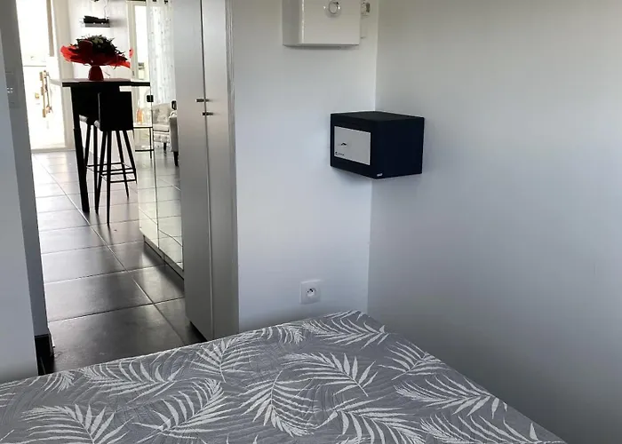 Village Naturiste 아그